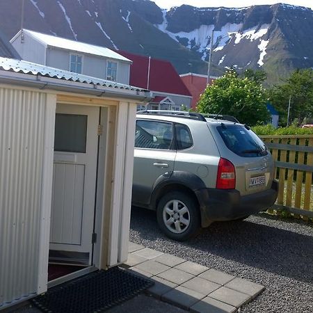 Comfortable Bungalow Isafjordur Екстер'єр фото